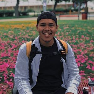 Meet your Posher, Cesar